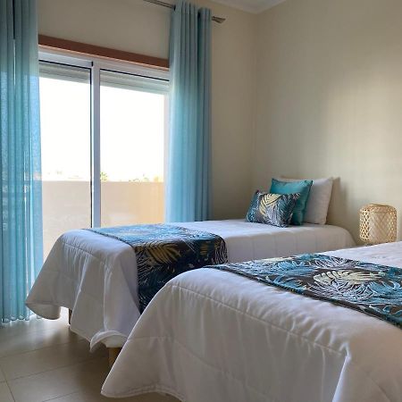 Apartamento T2 Com Piscina Em Conceicao E Cabanas De タヴィラ エクステリア 写真