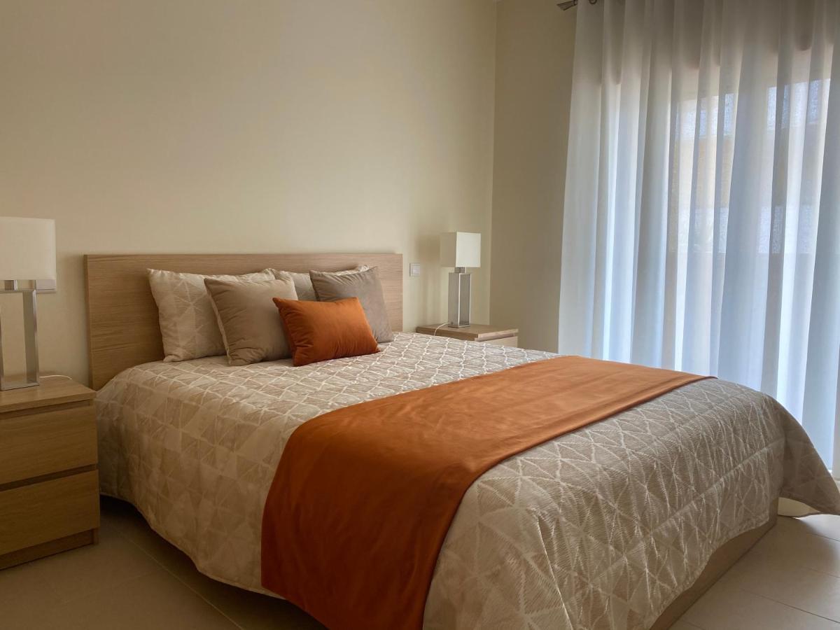 Apartamento T2 Com Piscina Em Conceicao E Cabanas De タヴィラ エクステリア 写真