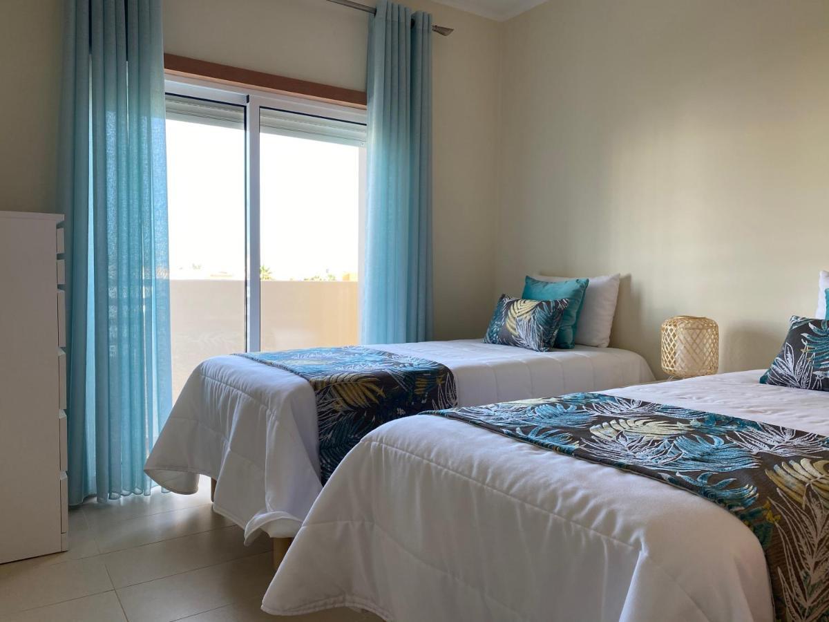 Apartamento T2 Com Piscina Em Conceicao E Cabanas De タヴィラ エクステリア 写真